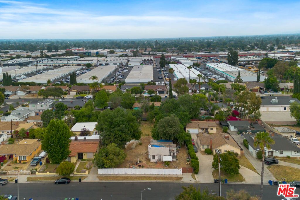 Image 16 of property listing at 7800 Jordan Avenue, Los Angeles, CA 91304
