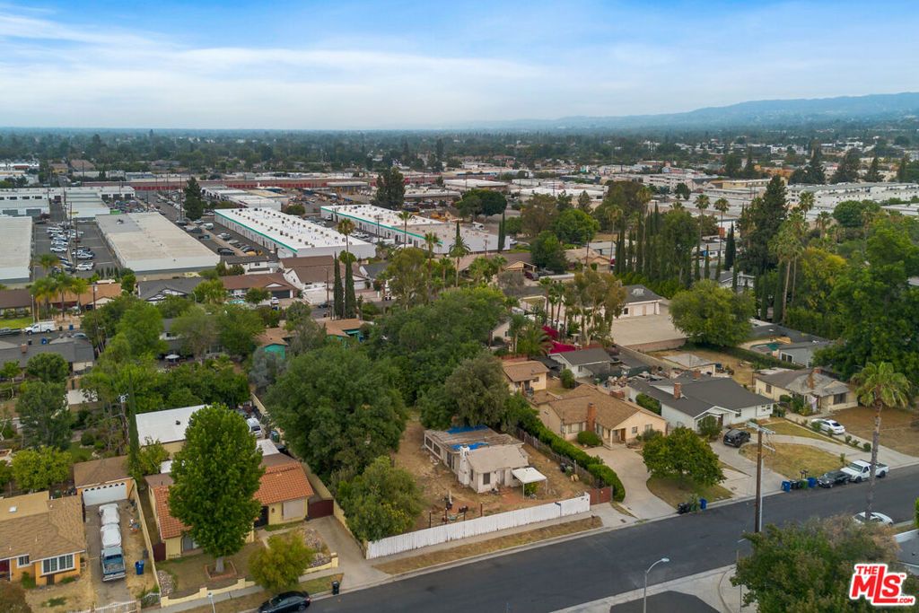 Image 17 of property listing at 7800 Jordan Avenue, Los Angeles, CA 91304
