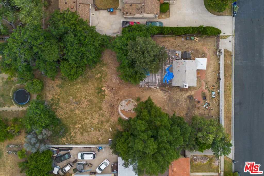 Image 18 of property listing at 7800 Jordan Avenue, Los Angeles, CA 91304