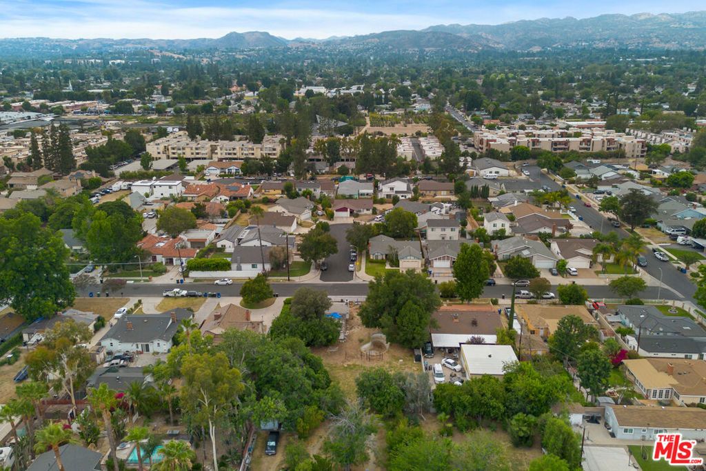 Image 21 of property listing at 7800 Jordan Avenue, Los Angeles, CA 91304