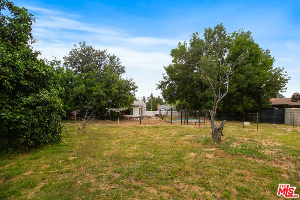 Image 8 of property listing at 7800 Jordan Avenue, Los Angeles, CA 91304