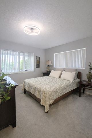 100 E Kingswood E, West Palm Beach, FL 33417