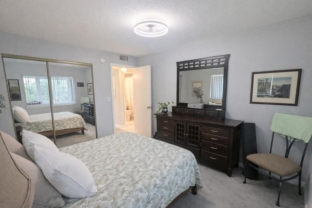 100 E Kingswood E, West Palm Beach, FL 33417