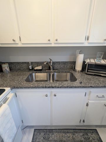 100 E Kingswood E, West Palm Beach, FL 33417