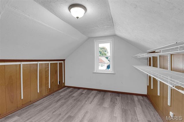 4035 Fairview Avenue, St Louis, MO 63116