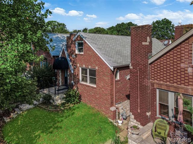 4035 Fairview Avenue, St Louis, MO 63116