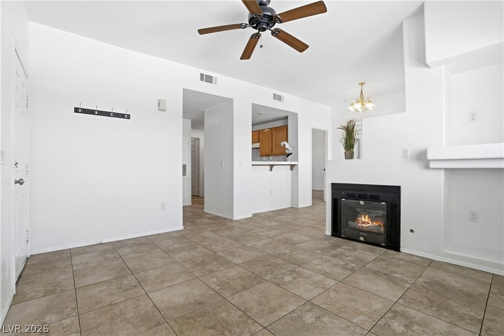 8501 West University Avenue 2089, Las Vegas, NV 89147 — photo 3