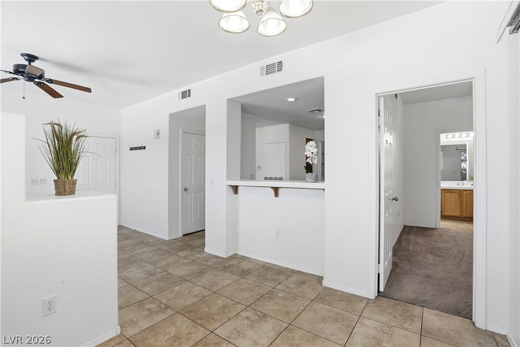 8501 West University Avenue 2089, Las Vegas, NV 89147 — photo 5