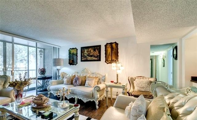 730 South Royal Crest Circle 414, Las Vegas, NV 89169