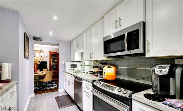 730 South Royal Crest Circle 414, Las Vegas, NV 89169