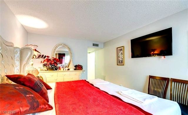 730 South Royal Crest Circle 414, Las Vegas, NV 89169