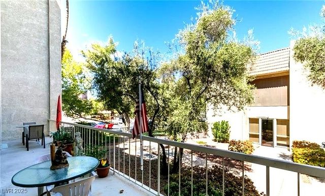 730 South Royal Crest Circle 414, Las Vegas, NV 89169