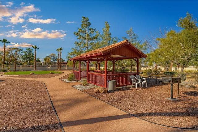 730 South Royal Crest Circle 414, Las Vegas, NV 89169