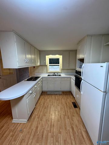 702 E Washington Street, Athens, AL 35611