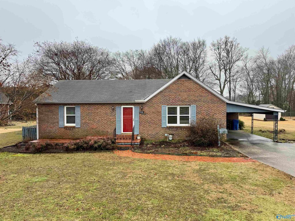 702 E Washington Street, Athens, AL 35611