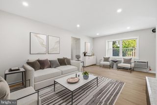 4803 WELLINGTON DR #102, Chevy Chase, MD 20815