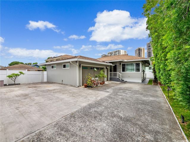 2134 Kanealii Avenue, Honolulu, HI 96813