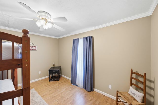 1728 Yarbro Landing Ln, Decaturville, TN 38329