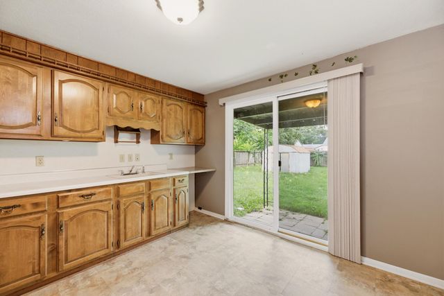 4533 S OAK AVE, Wichita, KS 67217
