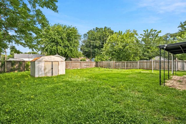 4533 S OAK AVE, Wichita, KS 67217