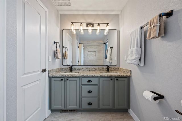 5064 Durham Court, Denver, CO 80239