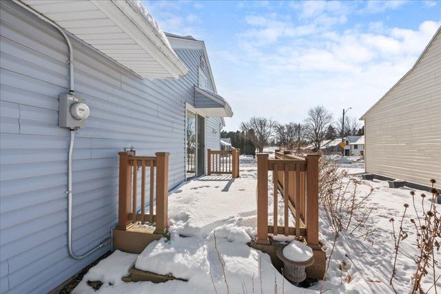 1622 Jackson STREET, Manitowoc, WI 54220