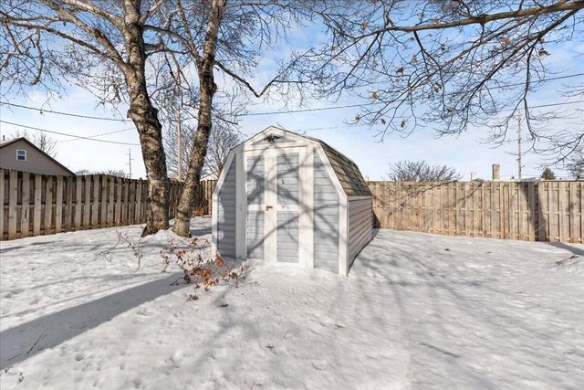 1622 Jackson STREET, Manitowoc, WI 54220