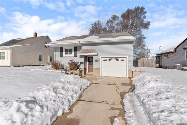 1622 Jackson STREET, Manitowoc, WI 54220