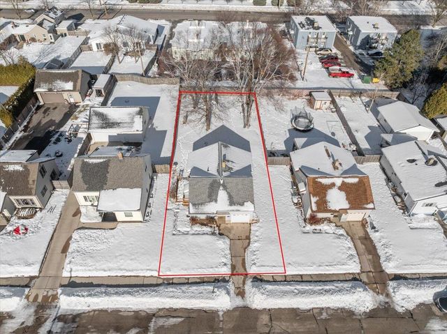 1622 Jackson STREET, Manitowoc, WI 54220