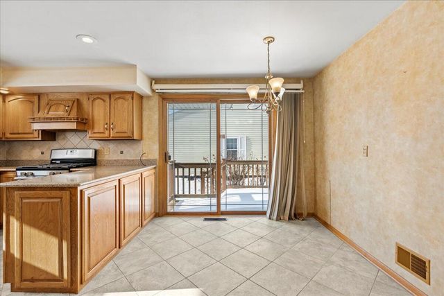 1622 Jackson STREET, Manitowoc, WI 54220