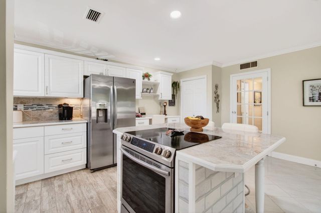 4530 NW 4th Street D, Delray Beach, FL 33445