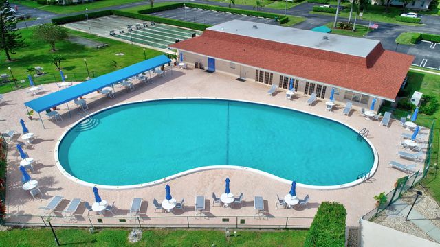 4530 NW 4th Street D, Delray Beach, FL 33445