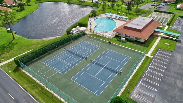 4530 NW 4th Street D, Delray Beach, FL 33445