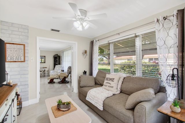 4530 NW 4th Street D, Delray Beach, FL 33445