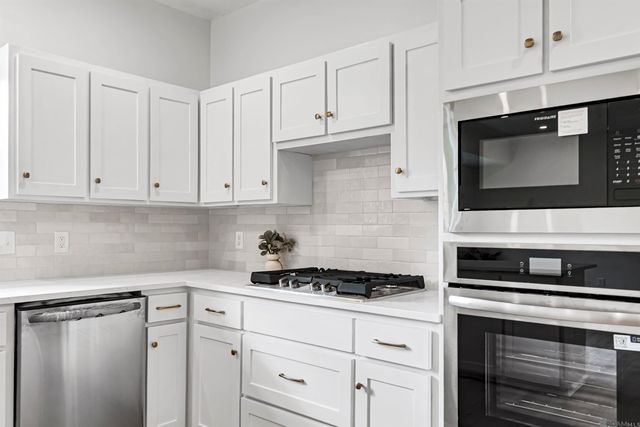 12833 Port Hudson Pride Rd, Zachary, LA 70791