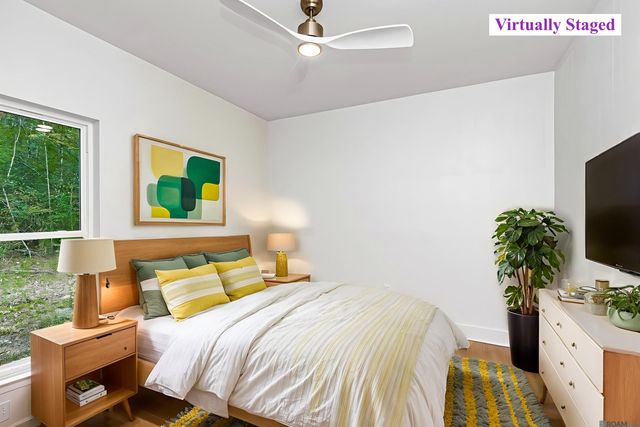 12833 Port Hudson Pride Rd, Zachary, LA 70791