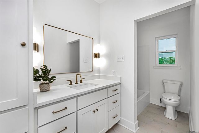 12833 Port Hudson Pride Rd, Zachary, LA 70791