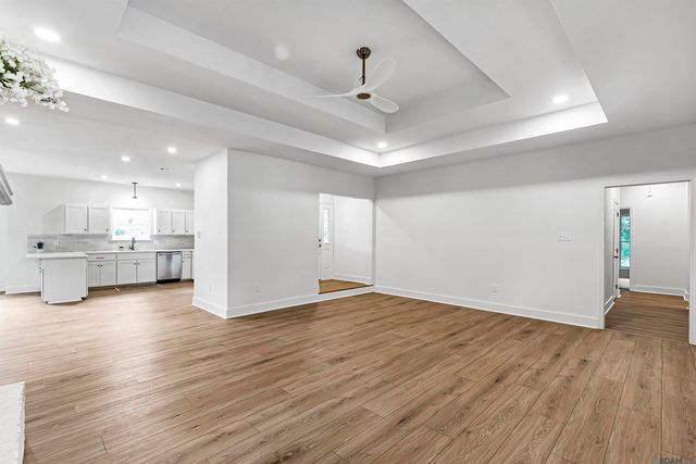 12833 Port Hudson Pride Rd, Zachary, LA 70791