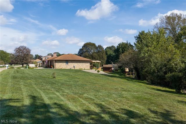 2433 Fontana Street NW, Massillon, OH 44646