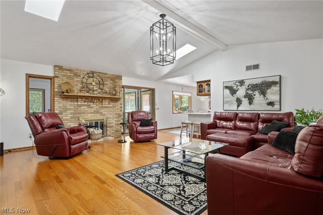 2433 Fontana Street NW, Massillon, OH 44646