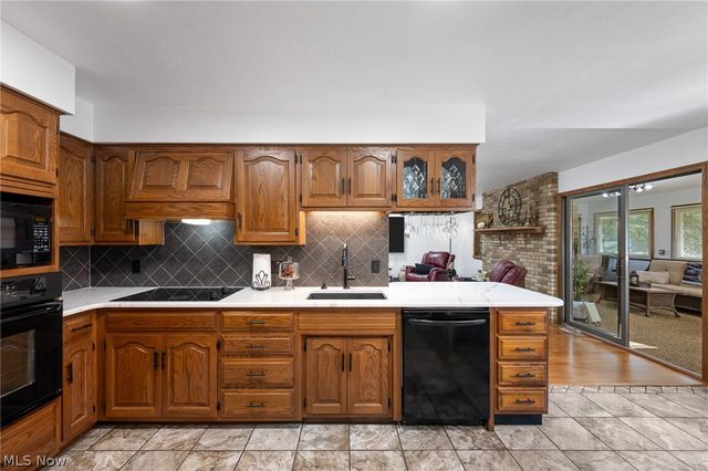 2433 Fontana Street NW, Massillon, OH 44646