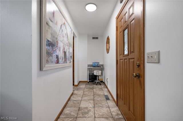 2433 Fontana Street NW, Massillon, OH 44646