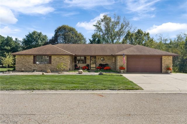 2433 Fontana Street NW, Massillon, OH 44646