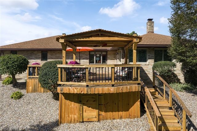 2433 Fontana Street NW, Massillon, OH 44646