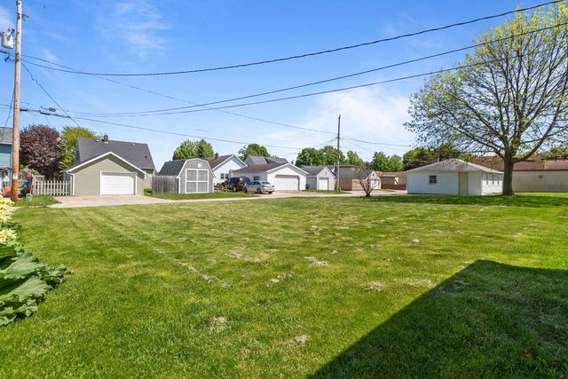 125 S JOHN STREET, Kimberly, WI 54136
