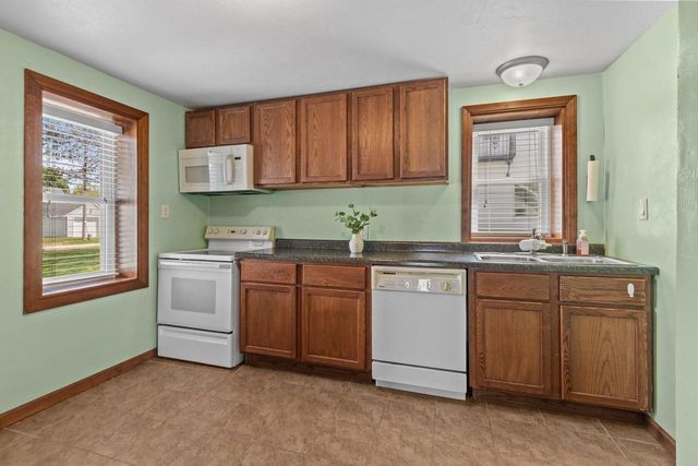 125 S JOHN STREET, Kimberly, WI 54136