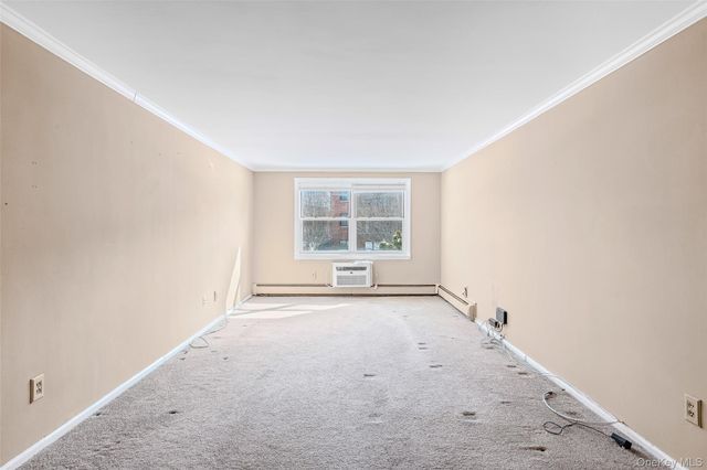 124 S Park Ave 2-S, Rockville Centre, NY 11570