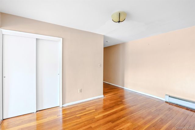 124 S Park Ave 2-S, Rockville Centre, NY 11570