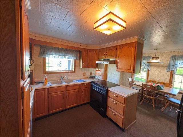 1756 Whiskey Hill, Waterloo, NY 13165