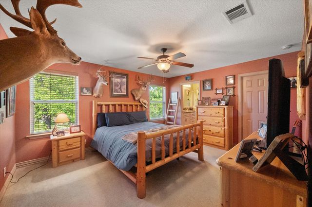 134 Stephanie Court, Kemp, TX 75143
